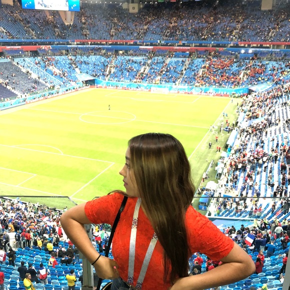 Meet your Posher, Daniela Ramirez! - Picture 1 of 3